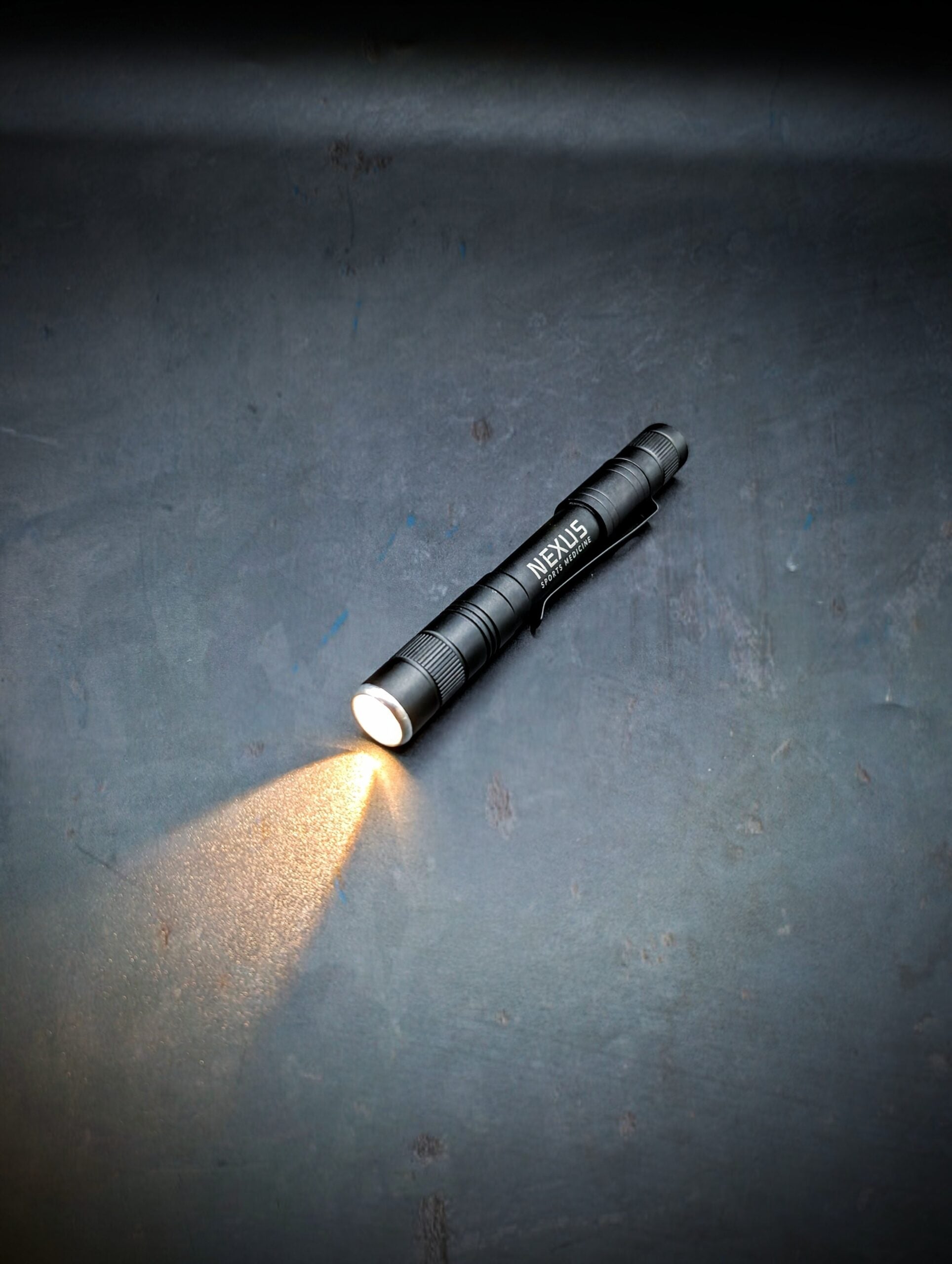 Lente USB Penlight – Nexus Sports Medicine